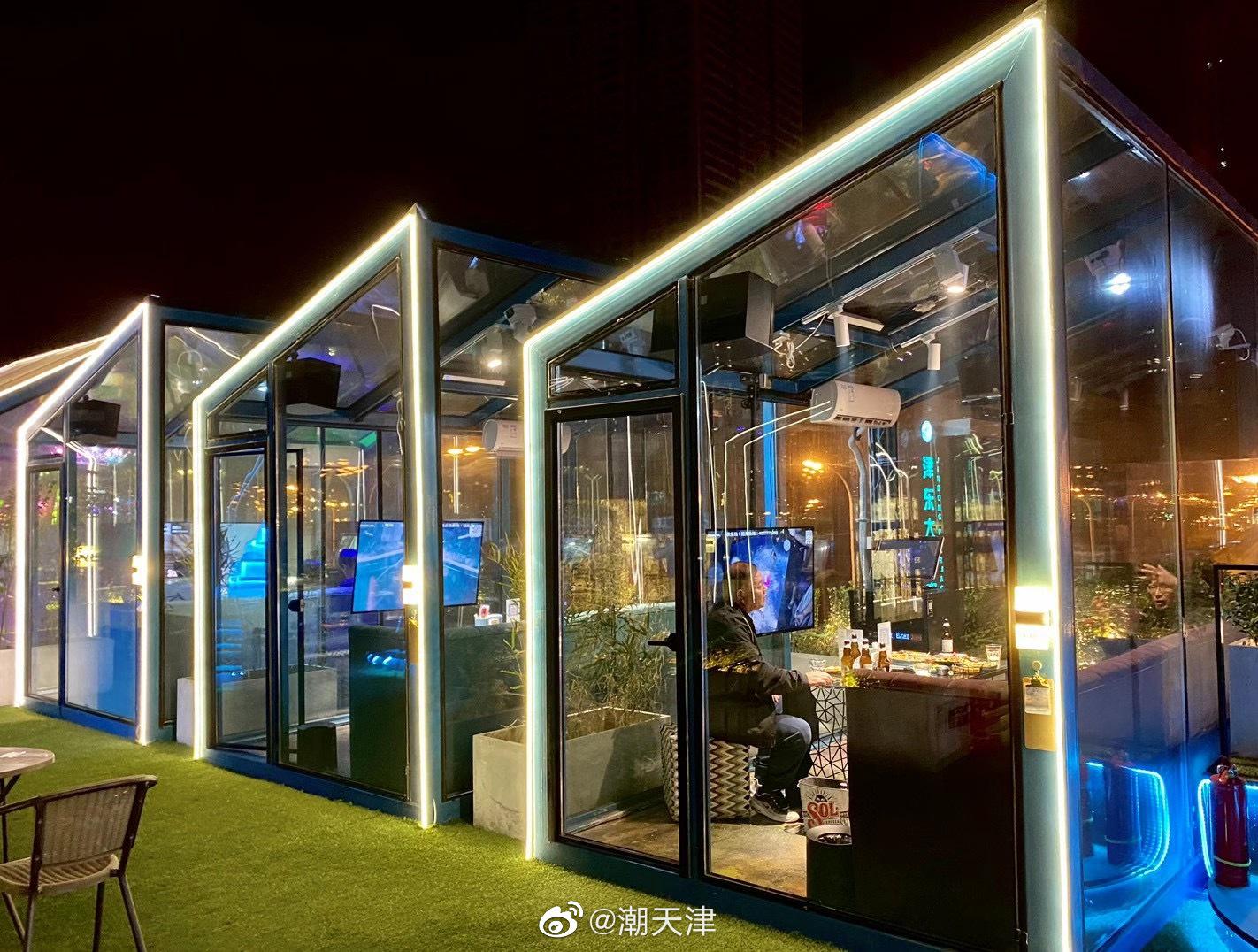 津东大厦楼顶的屋顶花园酒吧怎么样