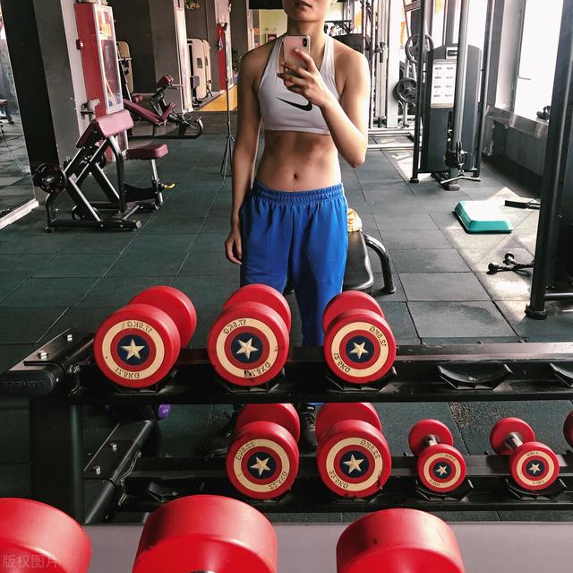 腹肌|马甲线|健身_新浪新闻