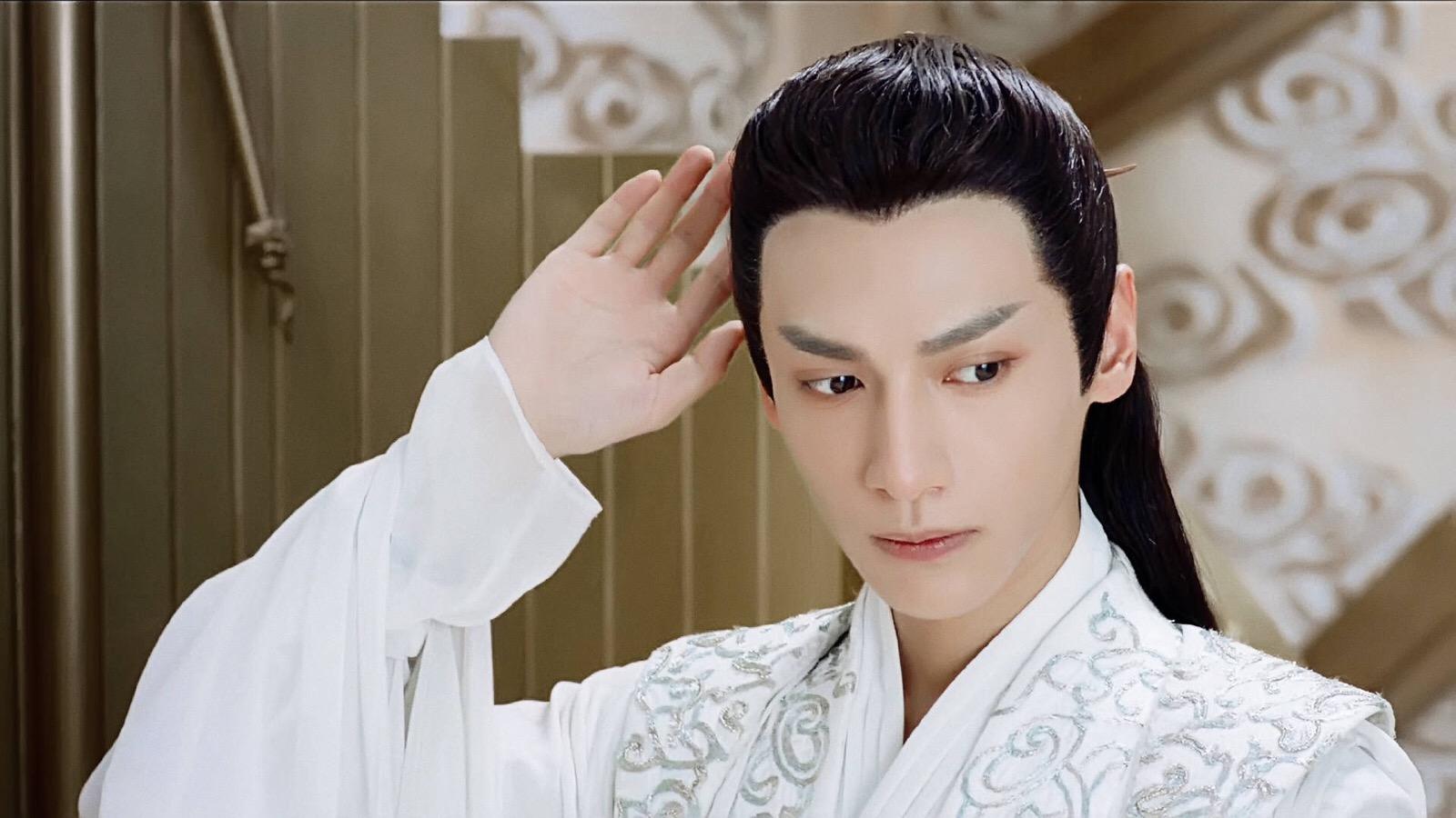 《驭鲛记》海报出炉,网友为主演吵不停,两个人选