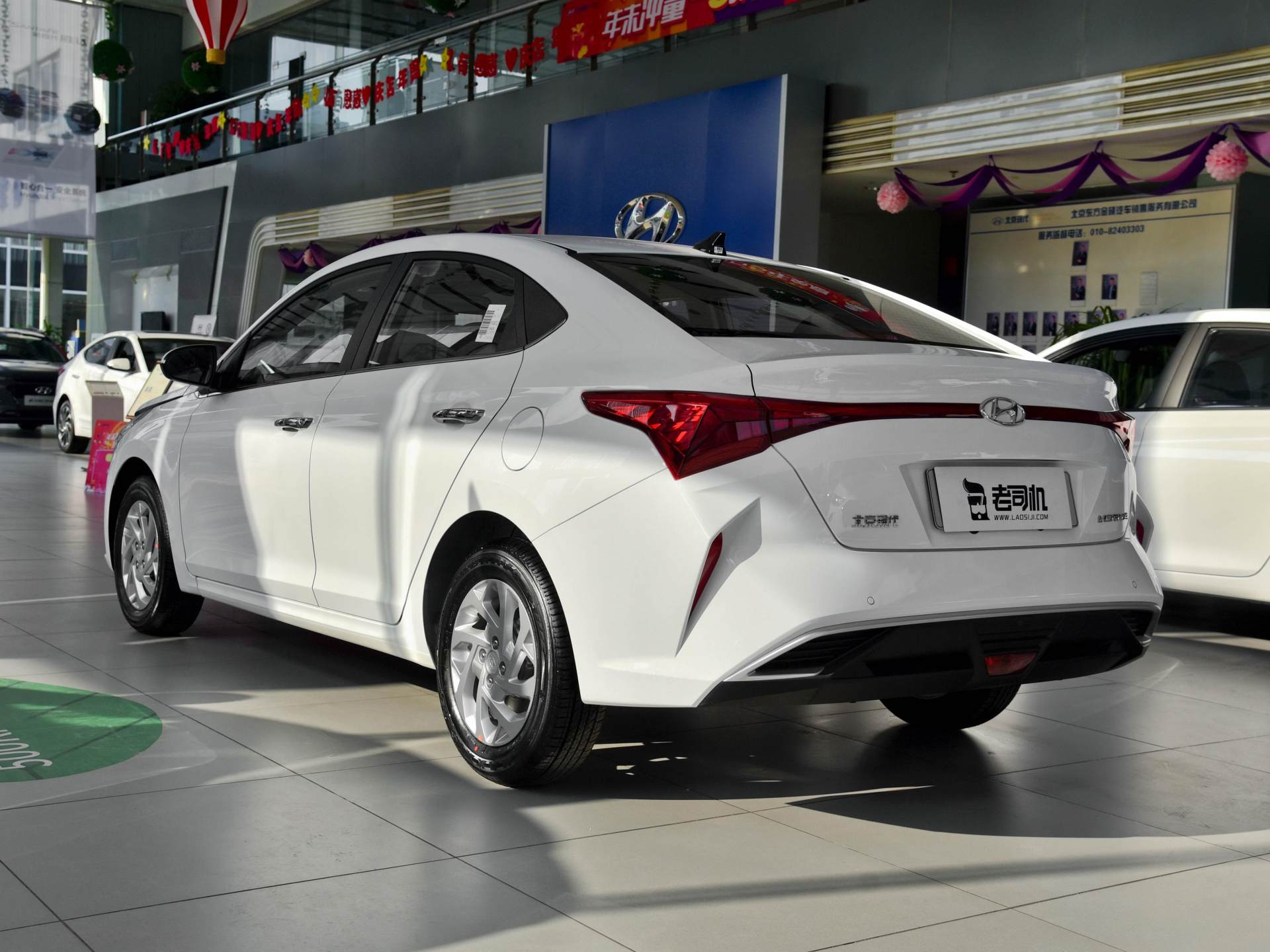 合资三厢车卖出"白菜价",带你看现代悦纳