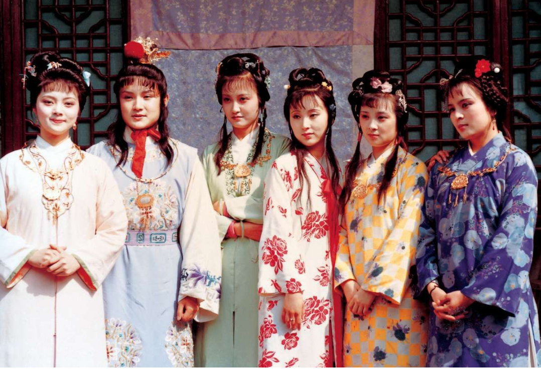 十年前的电影被翻出来播,演尤二姐却像林黛玉|贾宝玉|红楼梦|林黛玉