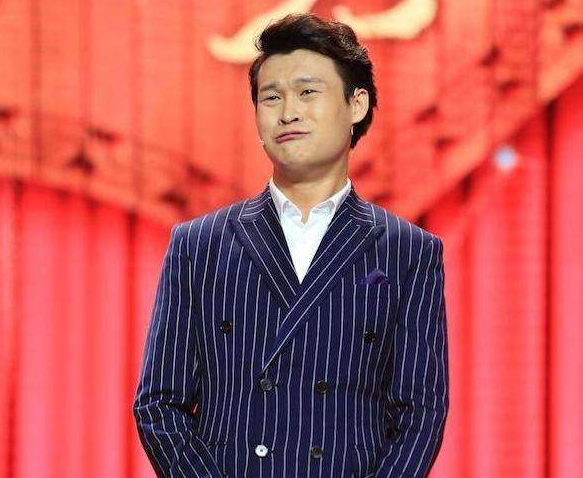 赵本山也不管徒弟小沈龙赌输受惩罚的却是老婆