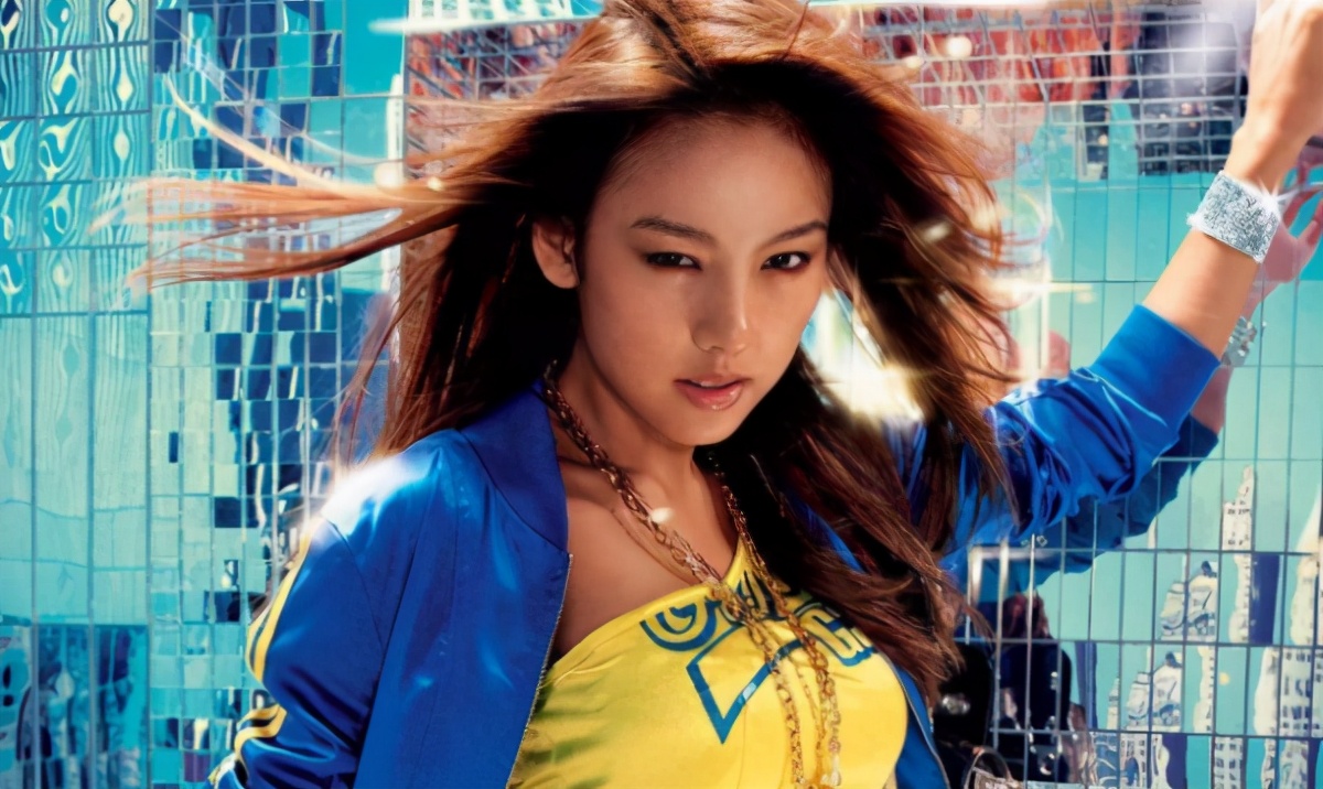 李孝利在韩国的娱乐圈是一个怎样的存在