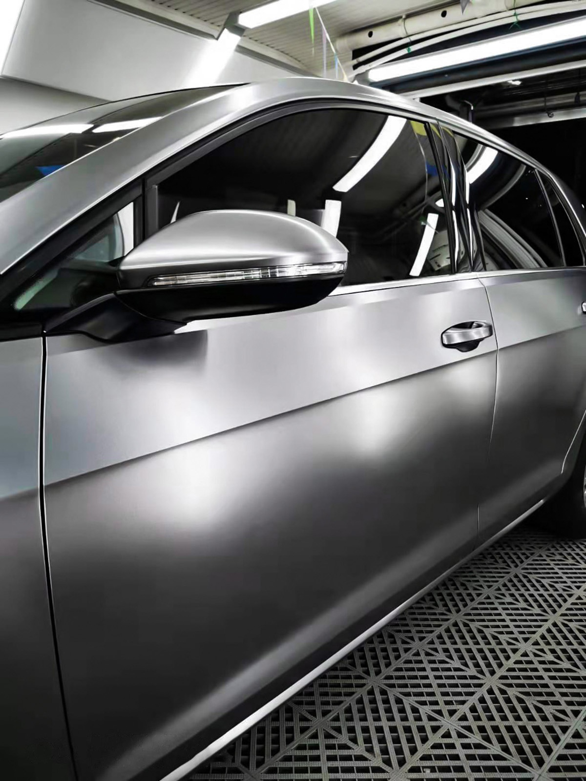 高尔夫7车身改色电光钛灰 rg瑞集改色膜河北石家庄