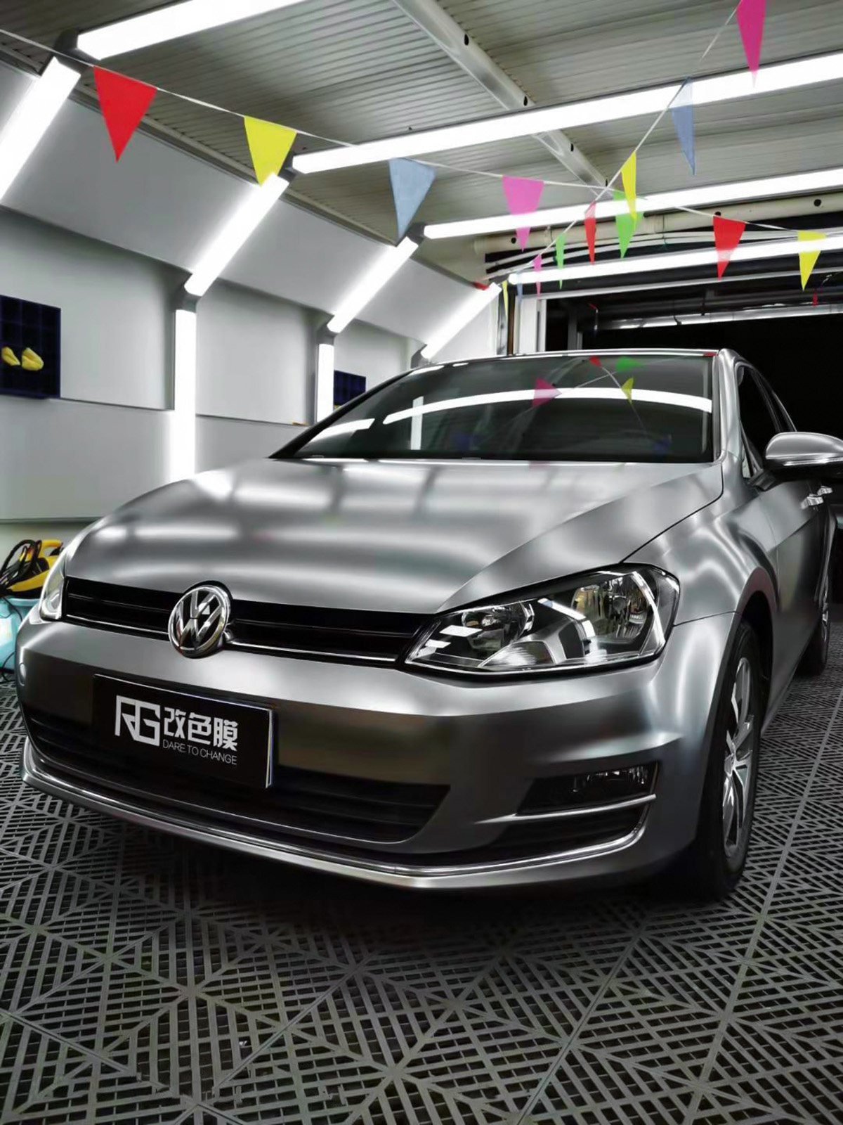 高尔夫7车身改色电光钛灰 rg瑞集改色膜河北石家庄