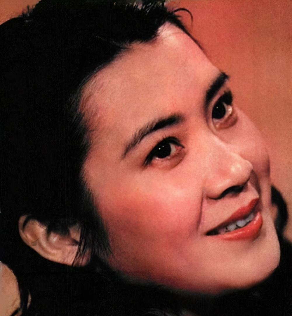 国家一级演员肖雄,如今单身已30年