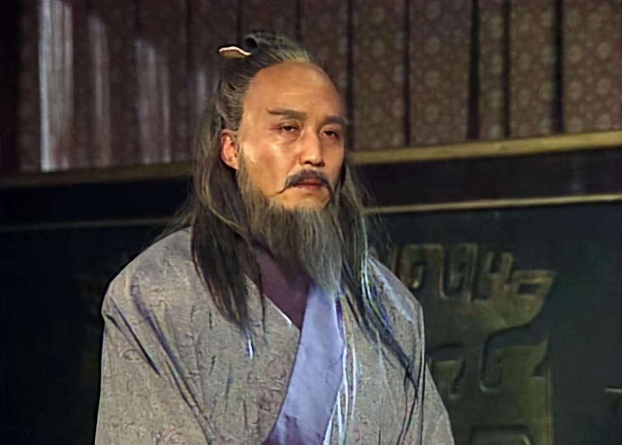 灭楚后孙武就退休了,秦兵复楚的事跟孙子没关系,伍子胥倒还在.