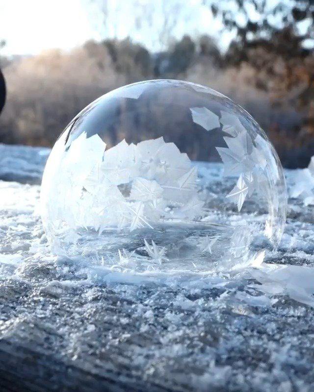 肥皂泡在低温下结冰via