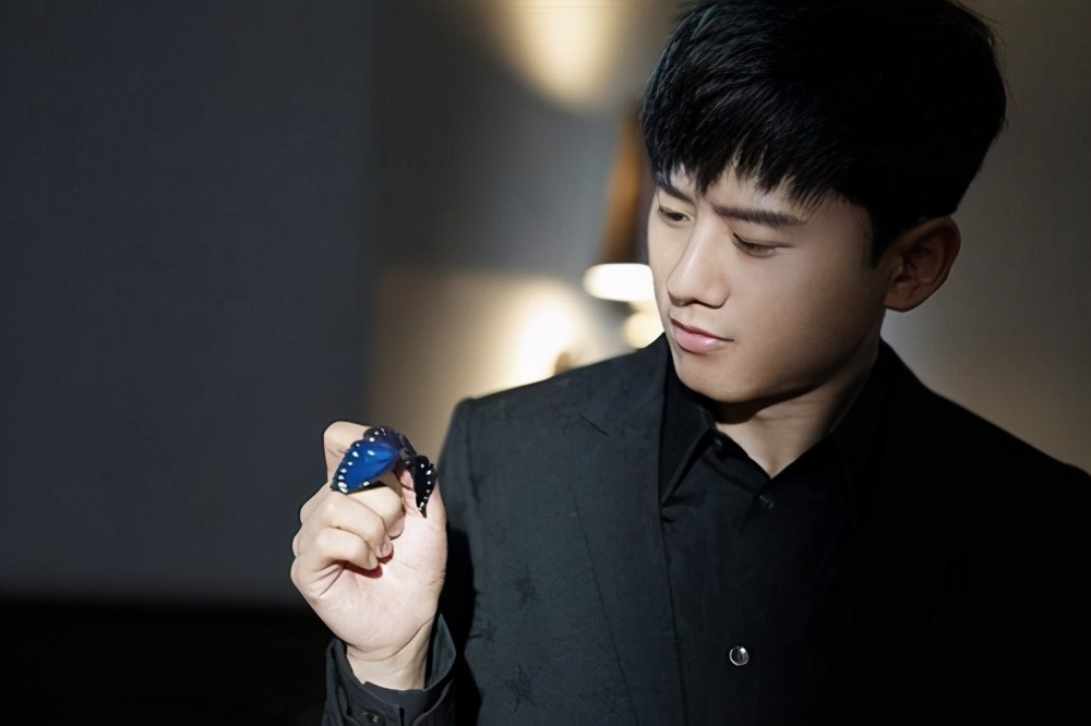 谢娜与张杰,结婚9年,他们之间的爱情故事,一点都不简单