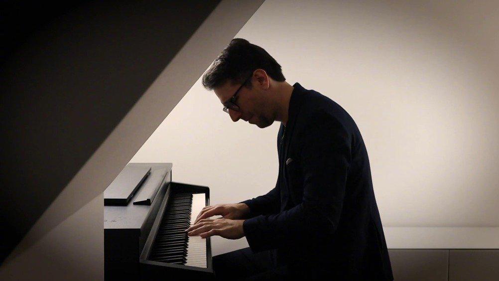 oskar roman jezior钢琴弹奏jj 的《可惜没有如果 》