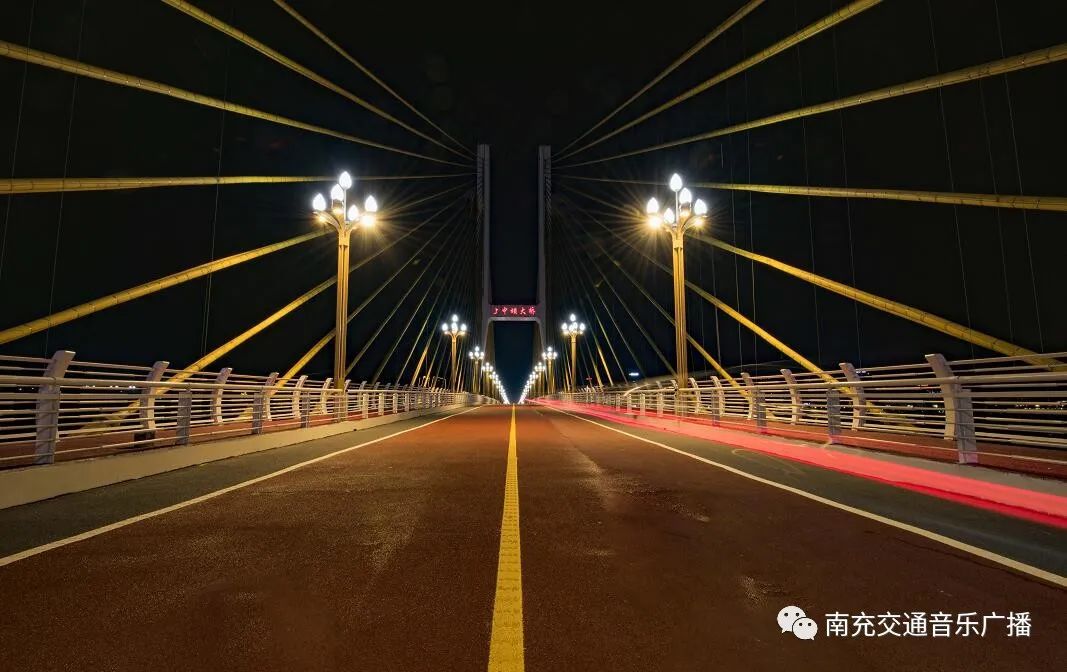 南充:三桥通车,可从引桥进入湿地公园,好安逸!