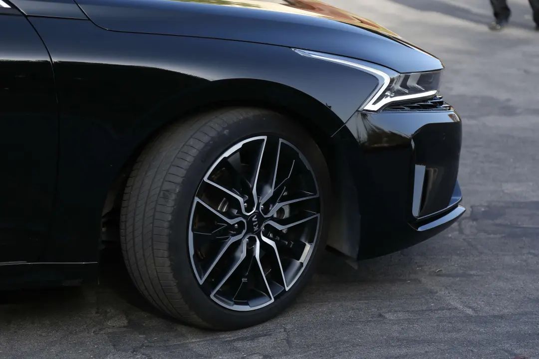 年轻无罪,试驾起亚k5凯酷