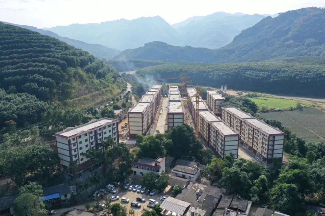 家门口的安居乐业就是小康!金平428户搬迁户这样说