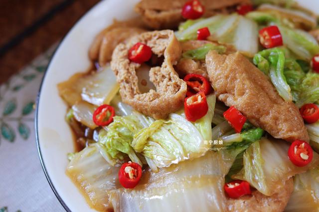 冷天把娃娃菜搭配油豆泡這樣做,入口鮮香超下飯,比吃肉還要過癮