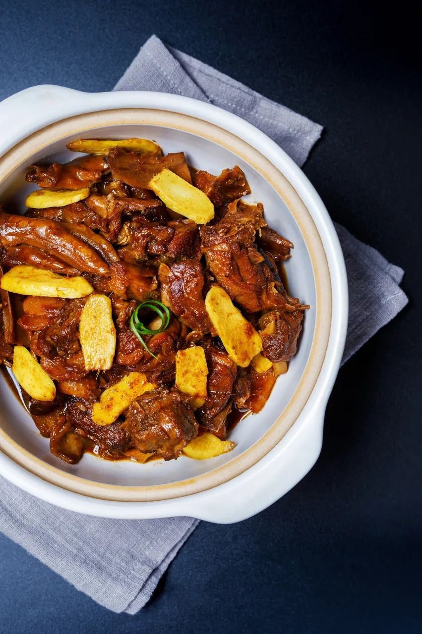 姜母鸭.摄影/juliaphoto,图/图虫·创意