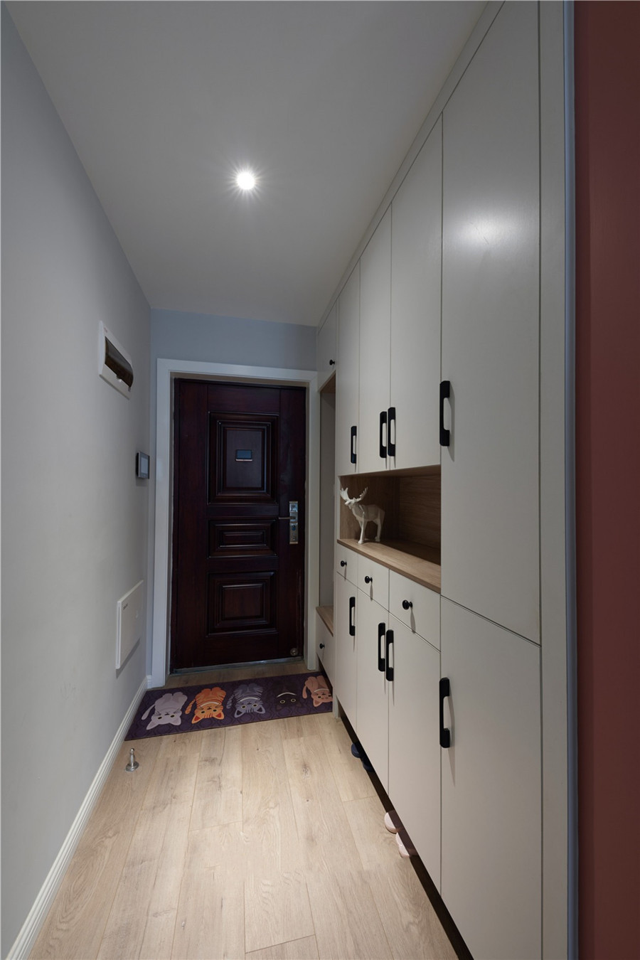 88平米房子现代风装修,融入各种经典装修元素,三居室美翻了!