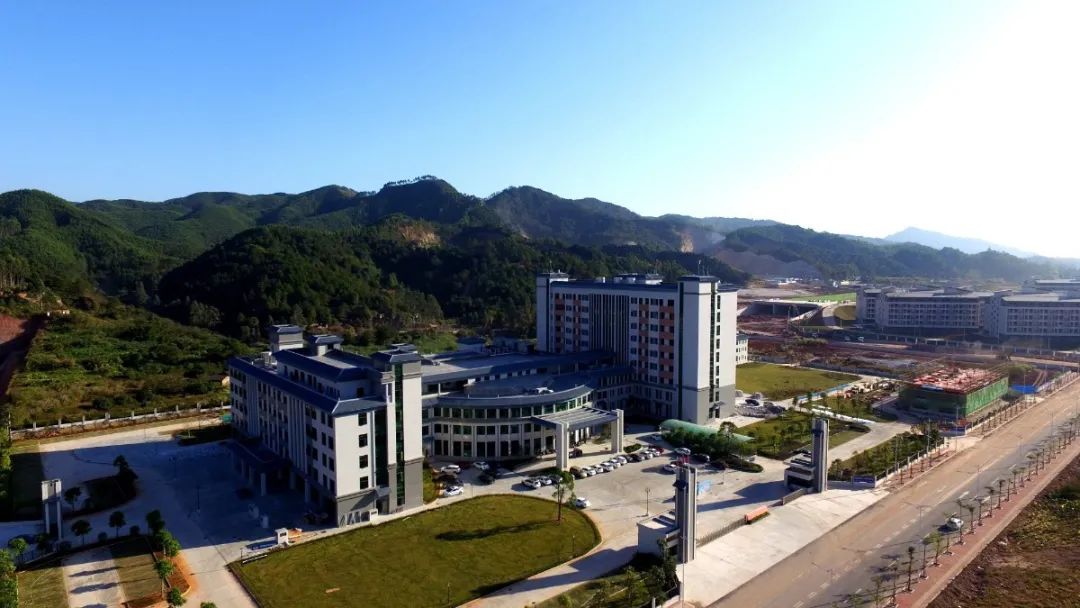 12月30日,东源县人民医院整体搬迁至新院!