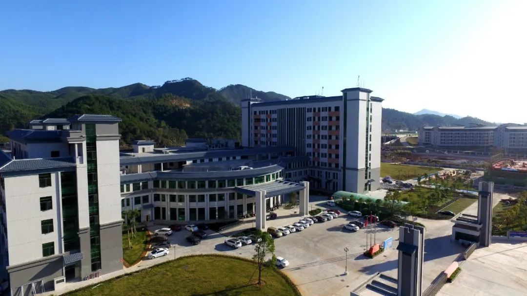 12月30日,东源县人民医院整体搬迁至新院!