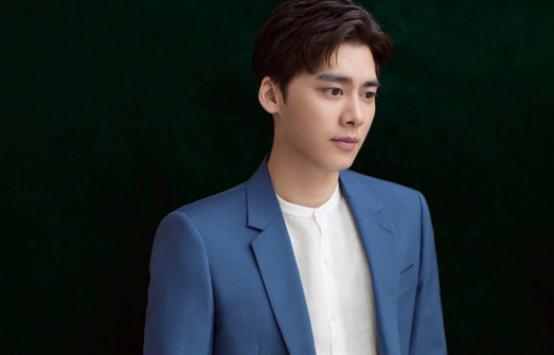 《隐秘而伟大》之后,李易峰又一部剧快上线,网友称李易峰已转型