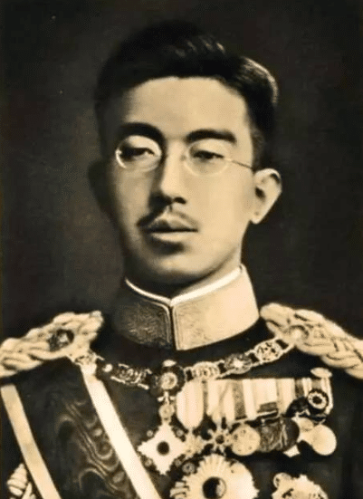 杉山元在二战时不断吹嘘,战后自杀时四枪才自杀成功