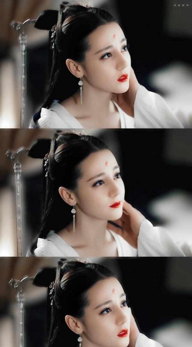 迪丽热巴粉丝的表白卡:回想对这个女孩的印象,第一印象眼睛大,芙蕖