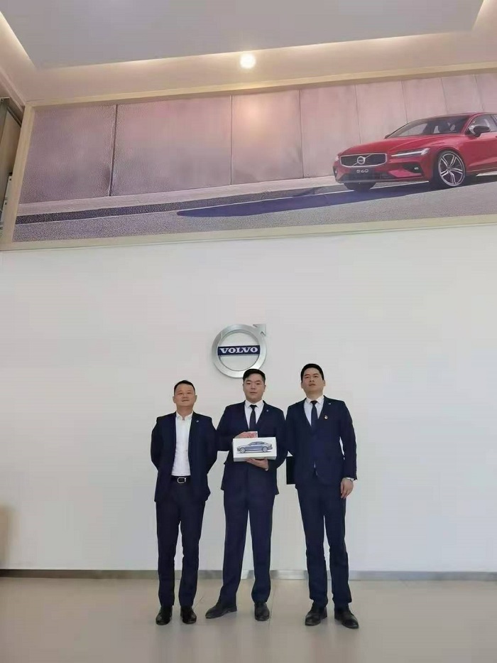 天鼎公司中天4s店10月销售冠军诞生-新浪汽车