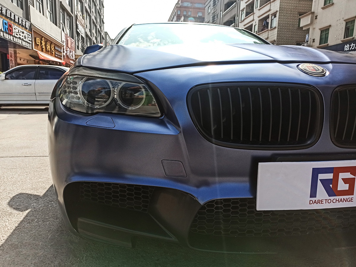 宝马525车身改色电光午夜蓝 rg瑞集改色膜东莞厚街