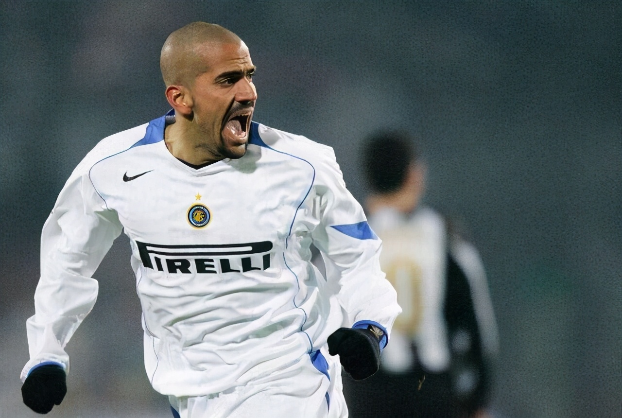 贝隆认为,巴萨需要穆里尼奥段位的教练,没想到门德斯愿意降薪