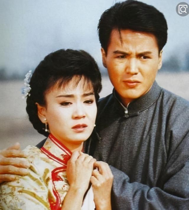 林瑞阳长子晒自拍照英俊帅气继承父母基因却被父亲伤透了心
