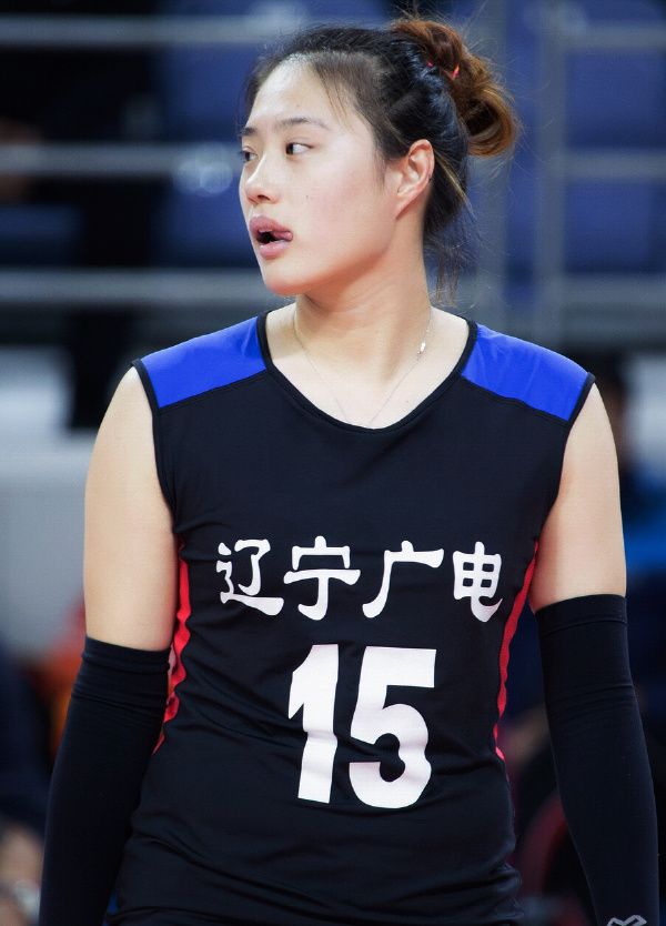 排超首日爆冷,辽宁3-0横扫山东,颜妮复出将全锦赛亚军斩于马下