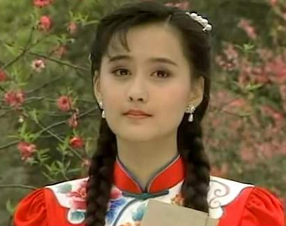 于是,琼瑶加足马力,立马拍摄《梅花三弄之水云间》,这一次又大火了.