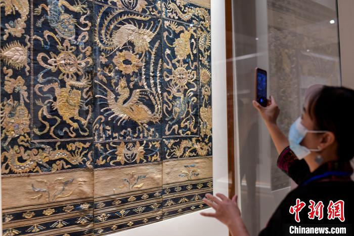 "百卉千华 锦上添花——海南龙被艺术大展"在海口开展