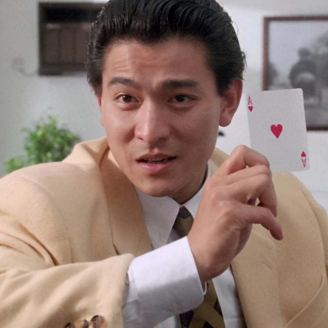 为了这部电影,刘德华不但出钱出力,甚至当众爆哭到不能自已