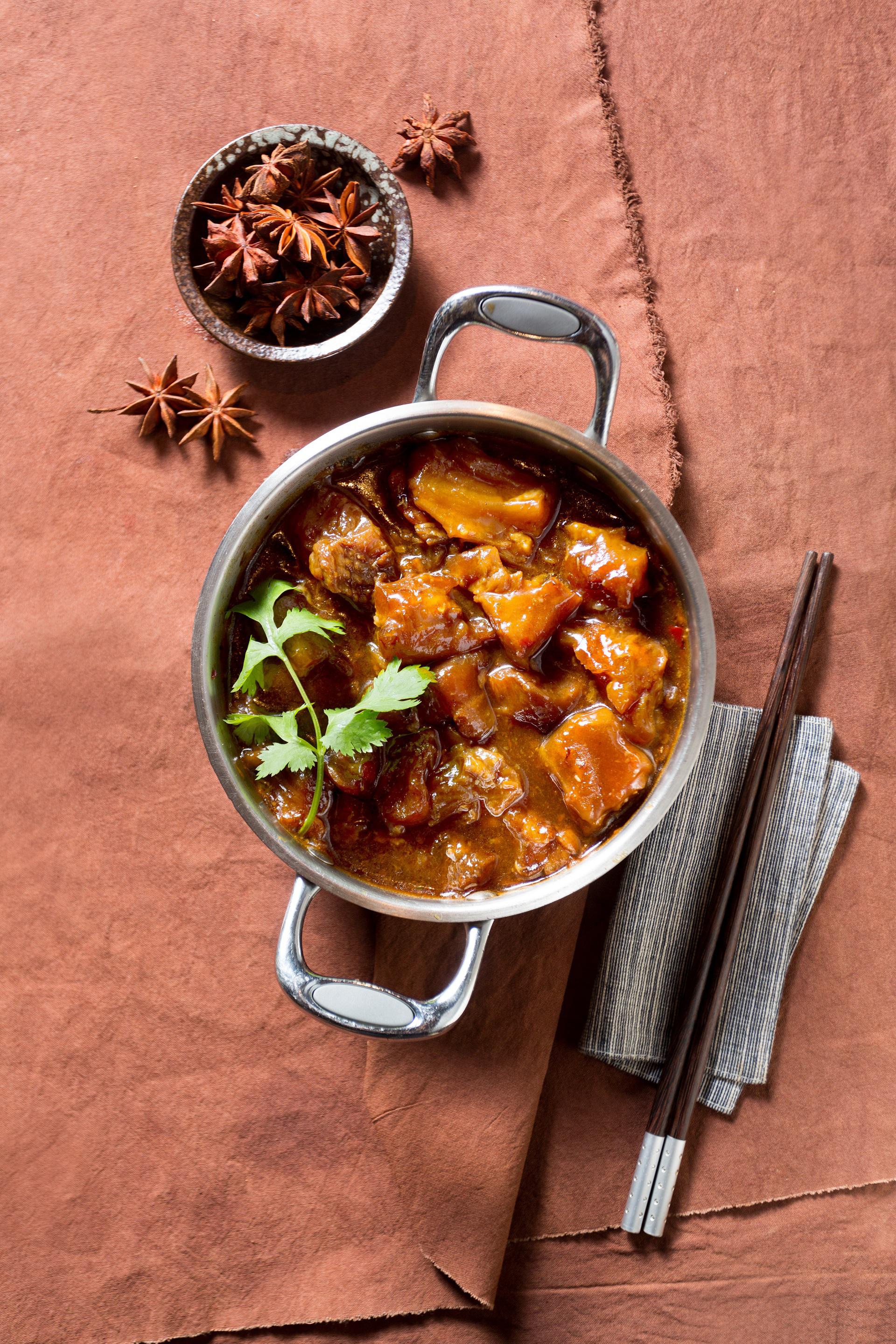 北京粤财jw万豪酒店推出羊蝎子牛肉筋小火锅在美好中沸腾