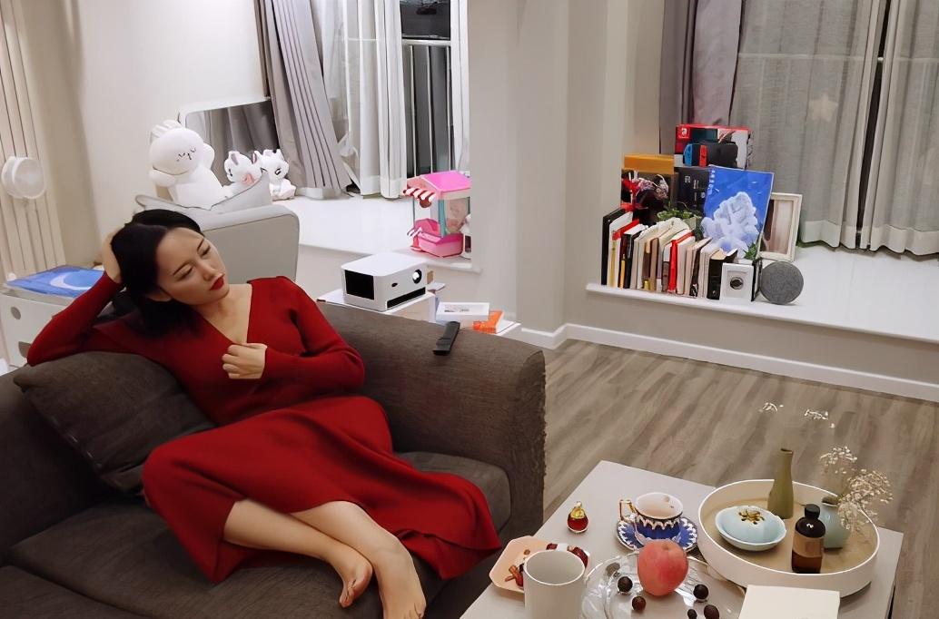 相对较高,也有属于个人世界生活方式和自娱自乐(个人vlog享受经济独立
