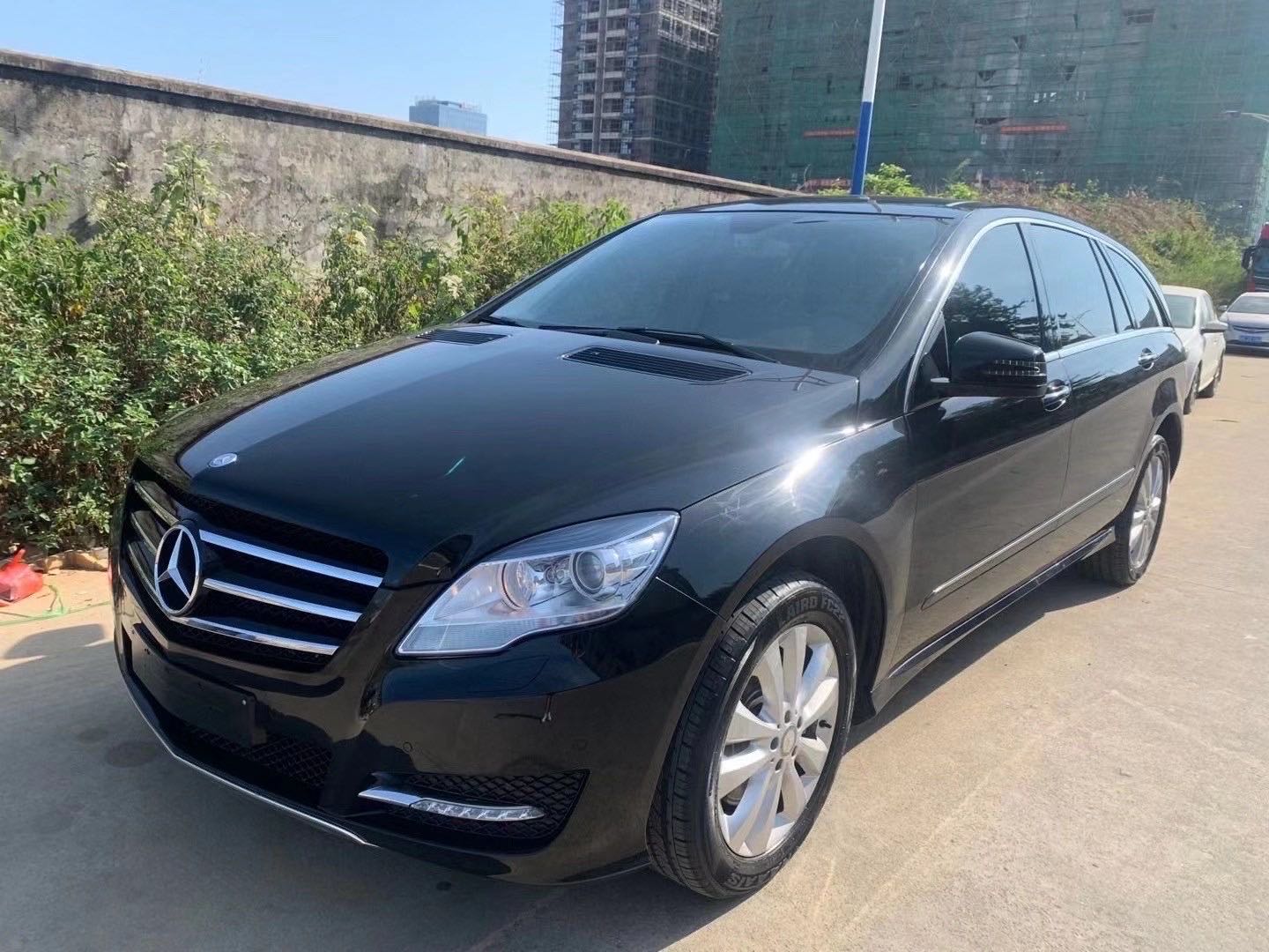 17年奔驰r400售价17万,可商务可休闲,可庄重亦可狂野