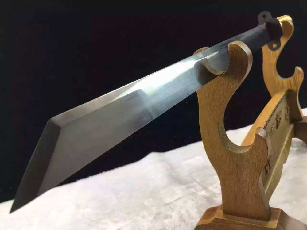 唐朝边关名将,身长两米,手持一把"陌刀"无人敢挡,威震西域!