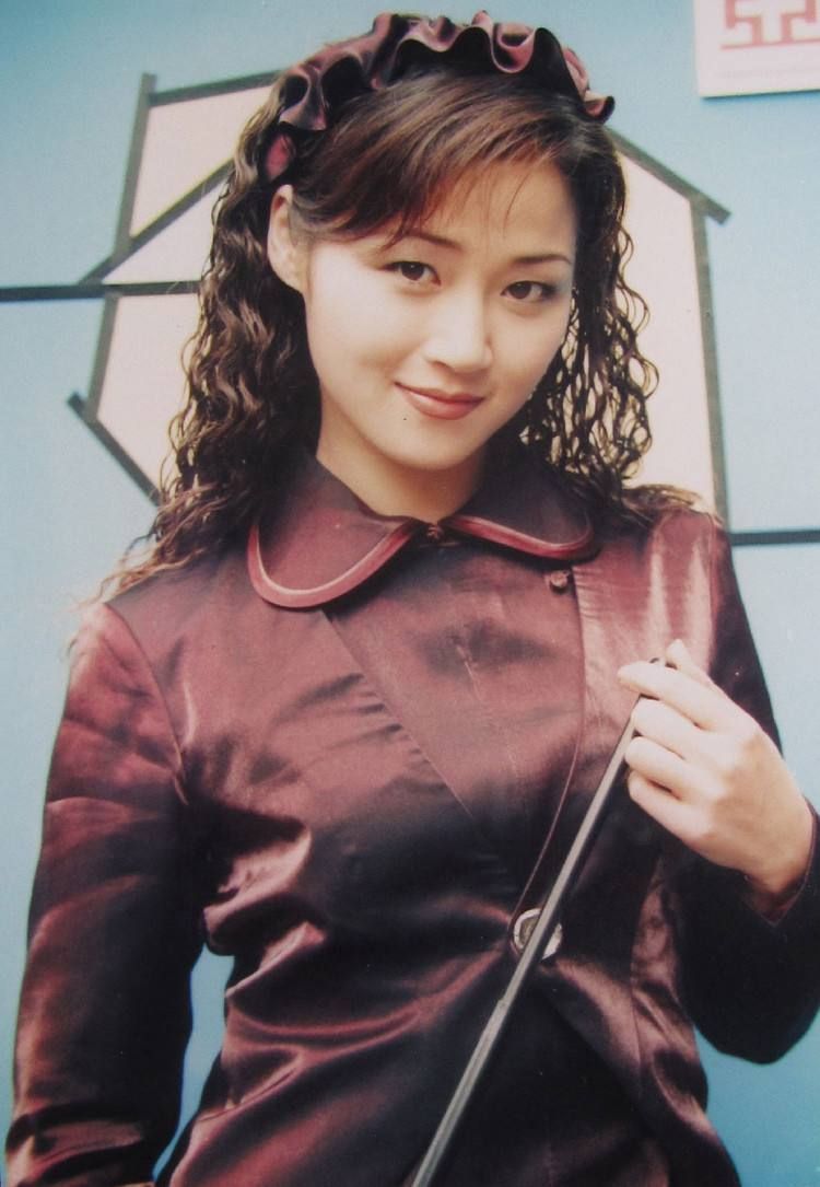 19岁偶然出道,走红后称非甄子丹不嫁,今被老公宠爱19年|万绮雯|甄子丹
