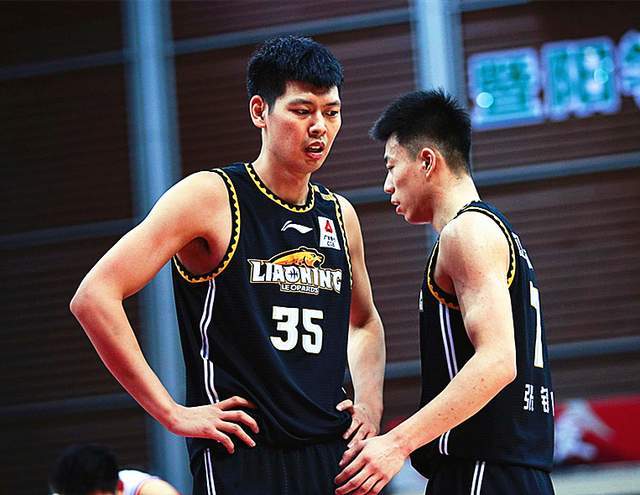 范子铭朱荣振相继掉链子后卫年广东宏远不谋而合先人一步