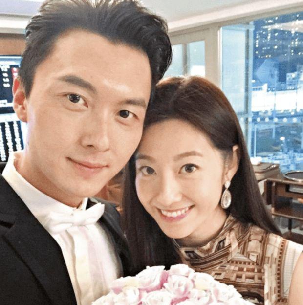 男星结婚9年不表态妻子避开谈论结婚纪念日貌合神离婚姻成谜