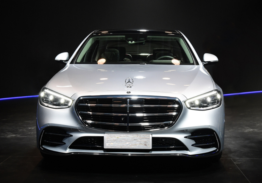 2021款奔驰s级来了看到外观有人欢喜有人忧