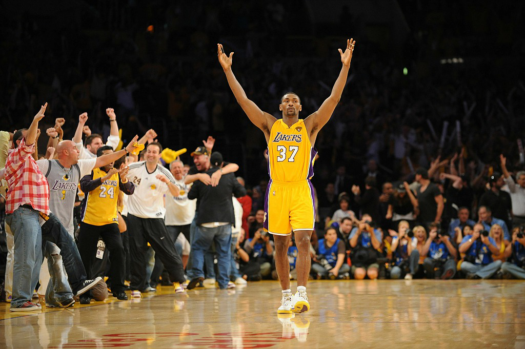 永远的硬汉!祝福慈世平41岁生日快乐|慈世平|湖人队_新浪新闻