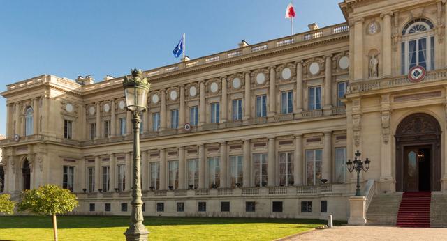 法国外交部表示遵守《开放天空条约》