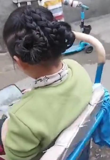 哇~88岁太奶奶给重孙女编发，太太太好看了休闲区蓝鸢梦想 - Www.slyday.coM