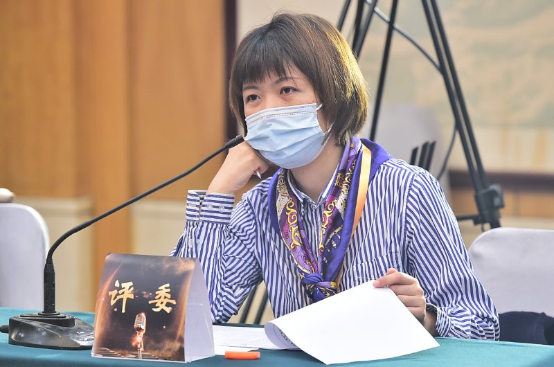 参赛选手们汇聚济南角逐s卡|陈薇_新浪新闻