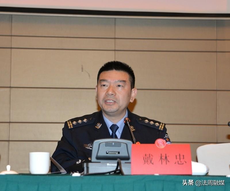 常德召开全市公安交警系统创建清廉交警示范中队窗口工作现场推进会