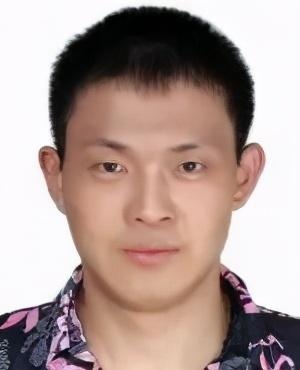 正文  祖迁翼,男,44岁,户籍地:黑龙江省双鸭山市尖山区,身份证号码