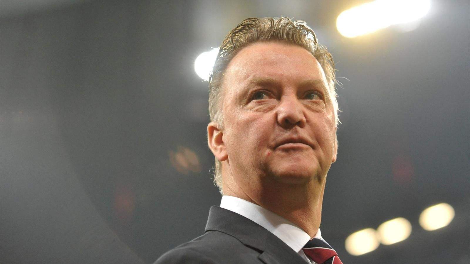 范加尔:格里兹曼的亲友团让我想起c罗团队,前者需要专业经纪人