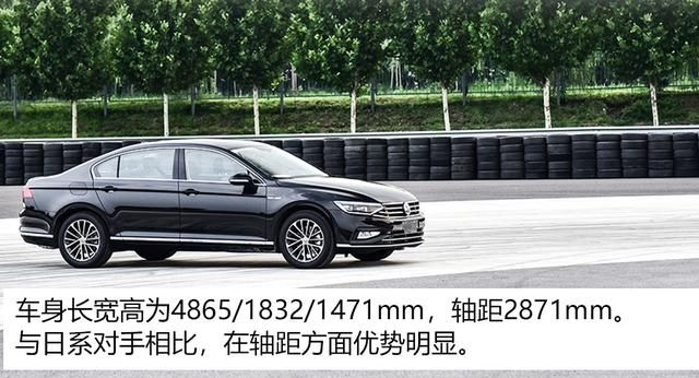 新款迈腾上市一年,销售悄无声息突破10万,车主为什么选择它?