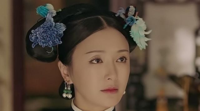 3,赵薇&林心如要说最经典的清宫剧,当属轻喜剧《还珠格格》了吧,第一